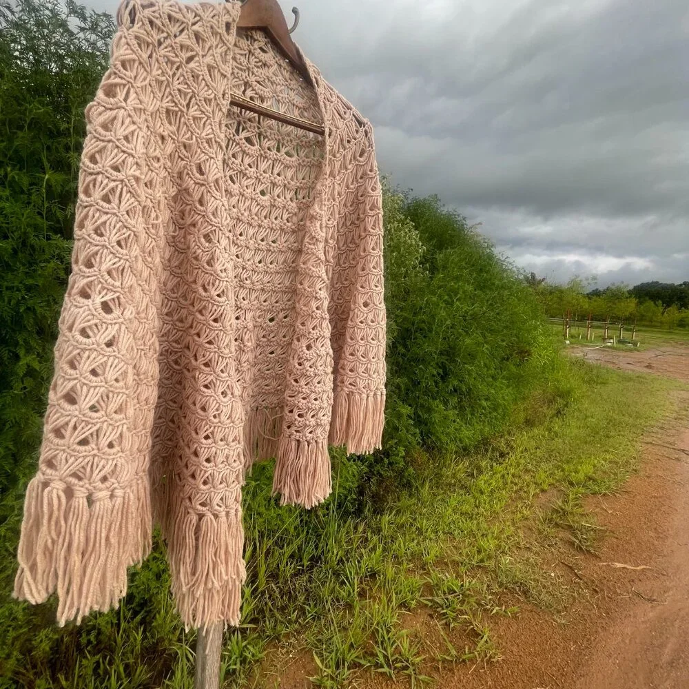 NEW Dreamy Boho One-Size Warm Bone/Cream Cozy Handmade Crochet Fringe Shawl/Cape - Picture 11 of 16